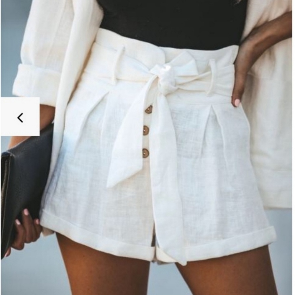 Crème de la Crème linen and tie shorts